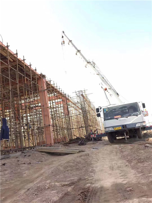 龙井市吊车作业的安全注意事项有哪些？